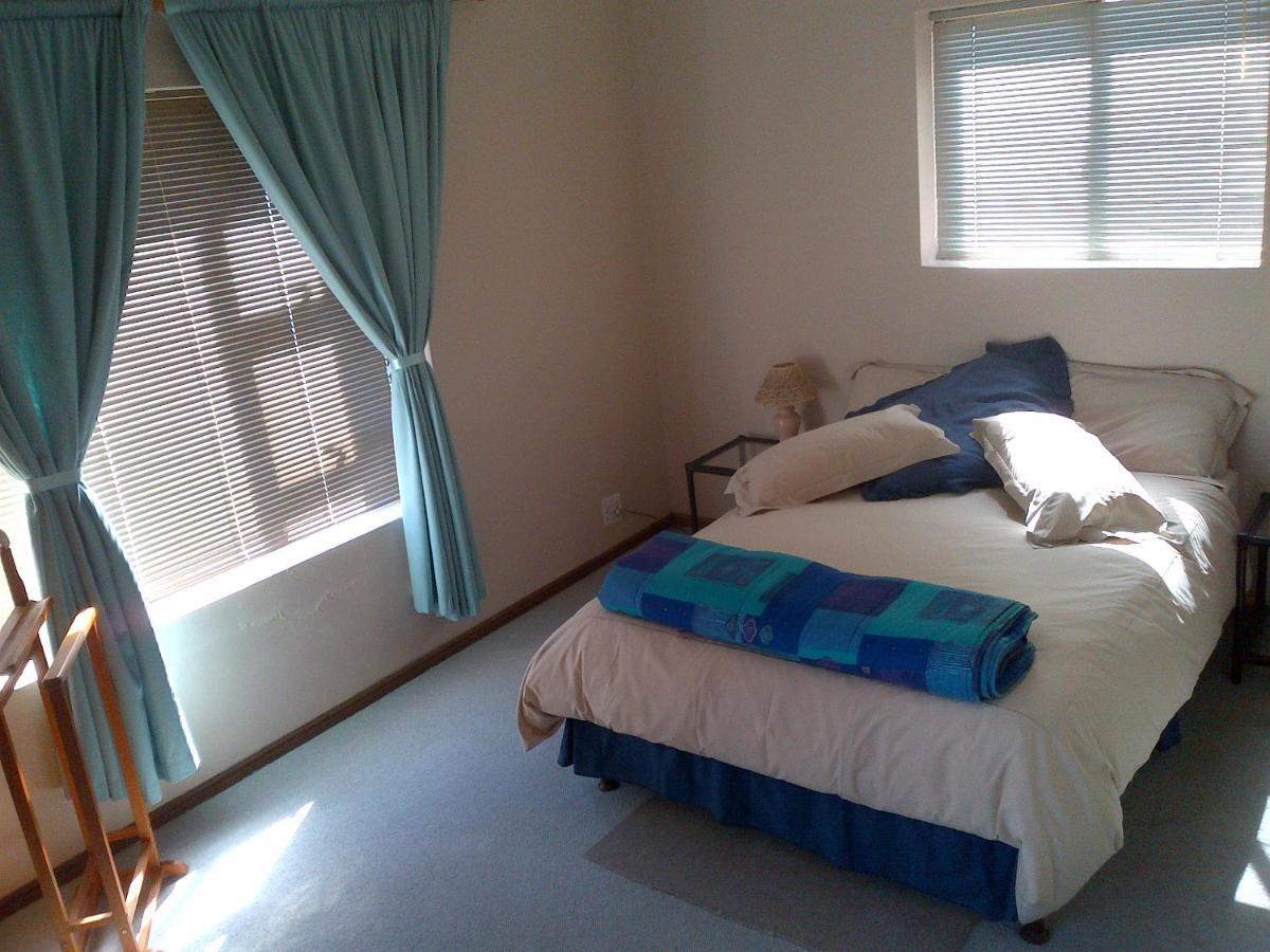 Gansbaai Lodge & Backpackers Esterno foto